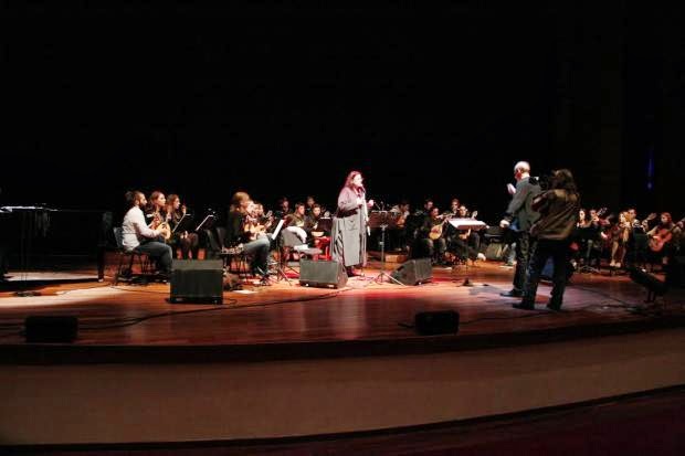 Δείτε φωτο από την συναυλία με την Μαρία Φαραντούρη και την Ορχήστρα Νυκτών Εγχόρδων για τα 50 χρόνια του Πανεπιστημίου Πατρών - Φωτογραφία 15