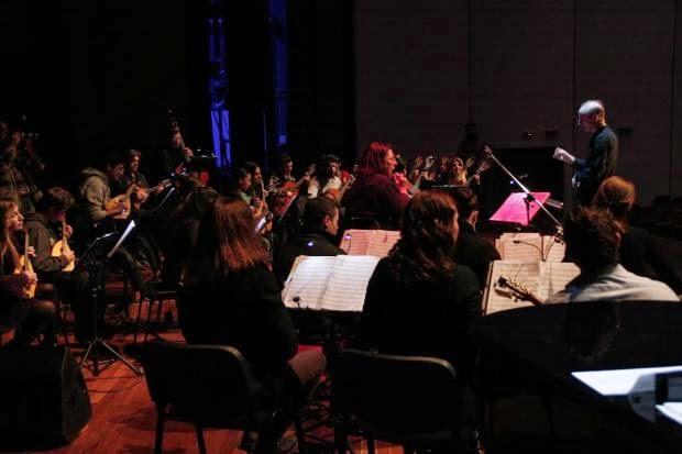 Δείτε φωτο από την συναυλία με την Μαρία Φαραντούρη και την Ορχήστρα Νυκτών Εγχόρδων για τα 50 χρόνια του Πανεπιστημίου Πατρών - Φωτογραφία 3