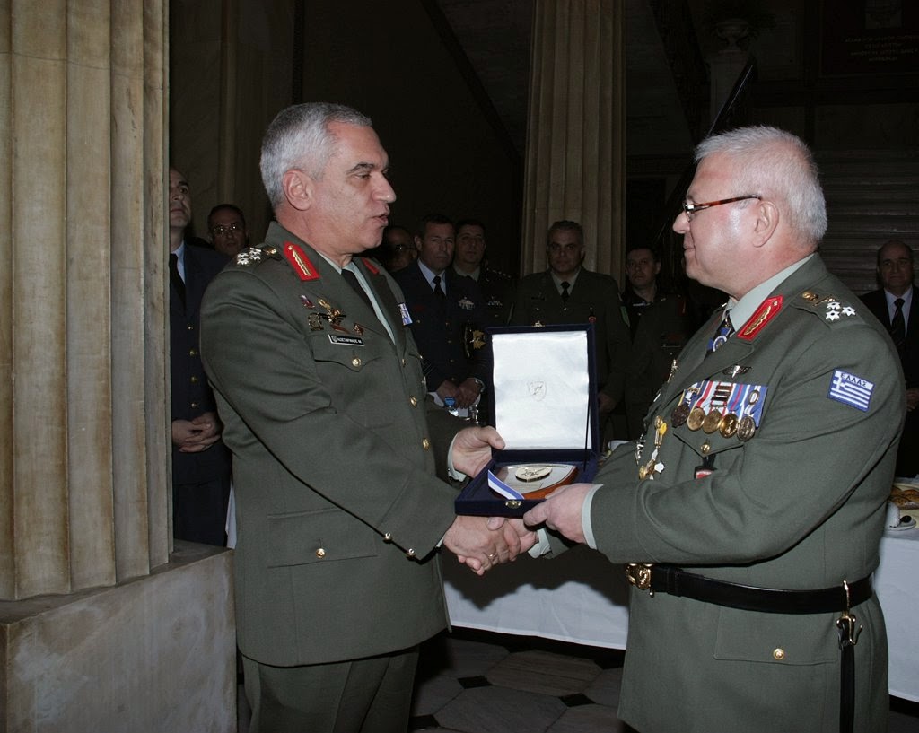 ΠΑΡΟΥΣΙΑ ΑΡΧΗΓΟΥ ΓΕΕΘΑ ΣΤΗΝ ΤΕΛΕΤΗ ΠΑΡΑΔΟΣΗΣ-ΠΑΡΑΛΑΒΗΣ ΚΑΘΗΚΟΝΤΩΝ ΔΙΟΙΚΗΤΟΥ ΣΕΘΑ - Φωτογραφία 13