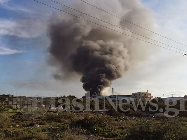 Ρέθυμνο: Μεγάλη πυρκαγιά στην Creta Farms [photos+video] - Φωτογραφία 2