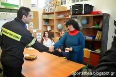 Ο Πυροσβέστης που στήριξε τους σεισμόπληκτους Κεφαλονίτες