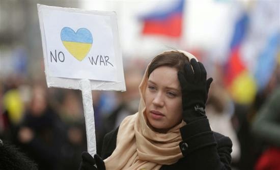 Μαζική διαδήλωση κατά της εισβολής στην Κριμαία - Φωτογραφία 1