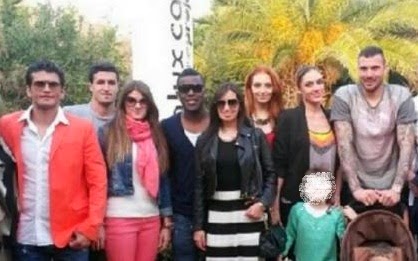 ΟΛΟΙ ΜΑΖΙ ΚΑΙ ΣΤΑ.. ΓΕΝΕΘΛΙΑ ΤΟΥ ΓΙΟΥ ΤΟΥ ΡΟΜΠΕΡΤΟ! (ΡΗΟΤΟS) - Φωτογραφία 2