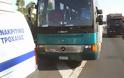 Αχαΐα: Λεωφορείο συγκρούστηκε με φορτηγό στην Πατρών-Πύργου - Κυκλοφοριακό έμφραγμα στο σημείο