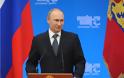 «Απόβαση» Πούτιν στη Νορμανδία: «Παραμένει προσκεκλημένος» είπε ο Φαμπιούς
