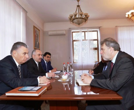 Ο Νότης Μαριάς συναντήθηκε με τον αναπληρωτή πρωθυπουργό του Αζερμπαϊτζάν - Φωτογραφία 1