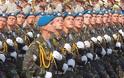 Η Ουκρανία αποσύρει το στρατό της από την Κριμαία