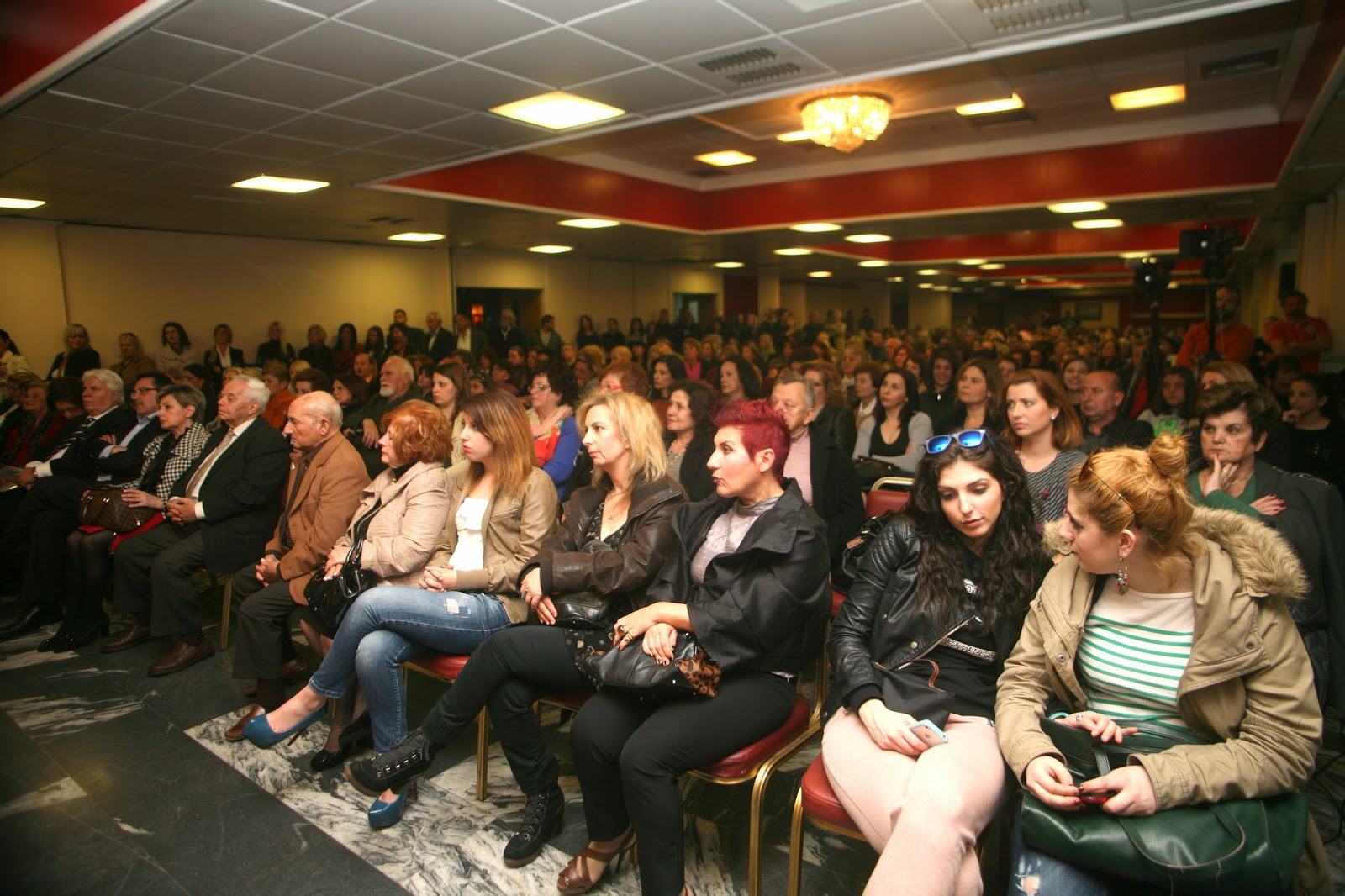 Νίκος Οικονομόπουλος: Κατάμεστη η αίθουσα του Αστήρ για την εκδήλωση με θέμα Γυναίκα παντού - Δείτε τα ονόματα των πρώτων γυναικών υποψηφίων δημοτικών συμβούλων του συνδυασμού ΠΑΤΡΑ ΔΥΝΑΤΗ - Φωτογραφία 2