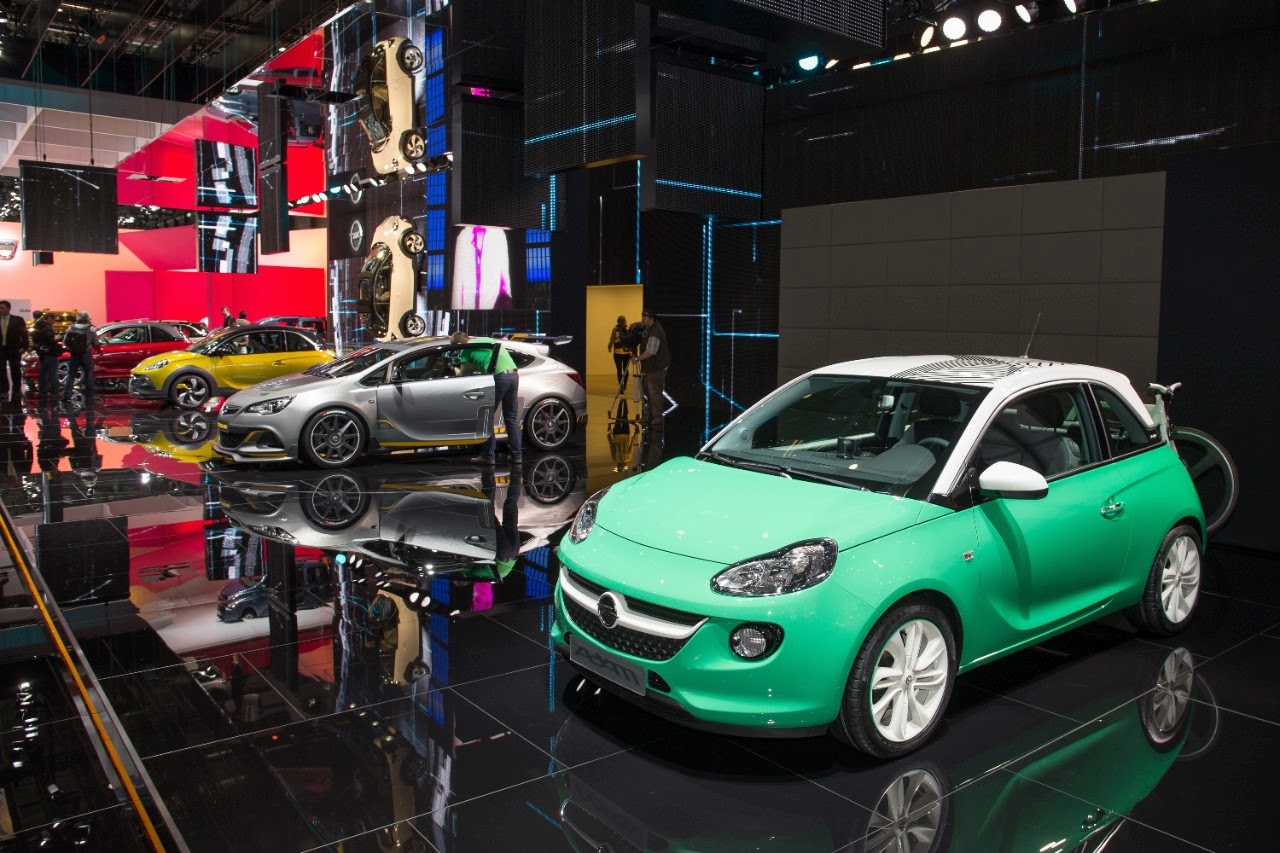 Βραβείο Δημιουργικότητας για την Opel στο φετινό Σαλόνι της Γενεύης. Η οικοδέσποινα της Opel, Chantal Breitinger, αναδεικνύεται Miss Auto Salon 2014 - Φωτογραφία 5