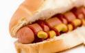 Δεν πρόκειται να ξαναφάς hot dog αν δεις αυτό το απίστευτο βίντεο