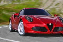 Κάθε χρόνο κάτι νέο για την Alfa Romeo 4C