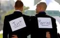 Ακυρώθηκε η απαγόρευση γάμου ομοφυλοφίλων