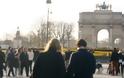 Φιλιά και αγκαλιές στο Παρίσι για τη Χάιντι Κλουμ και το αμόρε της - Φωτογραφία 3