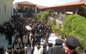 Πάτρα: Πλήθος κόσμου στην εξόδιο ακολουθία για τον Αρχιμανδρίτη Χριστόφορο Μεϊντανά - Δείτε φωτο - Φωτογραφία 7