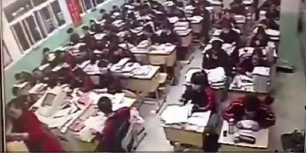 Μαθητής δίνει τέλος στη ζωή του μπροστά στους συμμαθητές του [Video] - Φωτογραφία 1