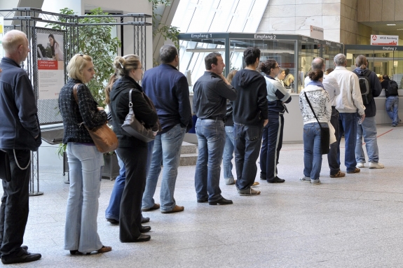 Έκτακτο επίδομα 350 ευρώ σε ανέργους λόγω Πάσχα – Ποιοι το δικαιούνται - Φωτογραφία 2