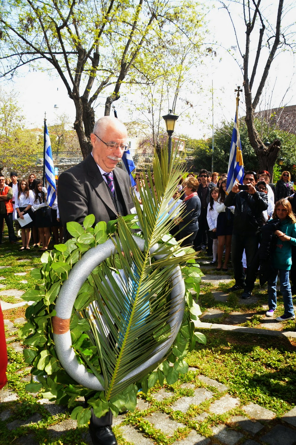 Πάτρα: Κατάθεση στεφάνων στην πλατεία Εθνικής Αντίστασης - Δείτε φωτο - Φωτογραφία 10