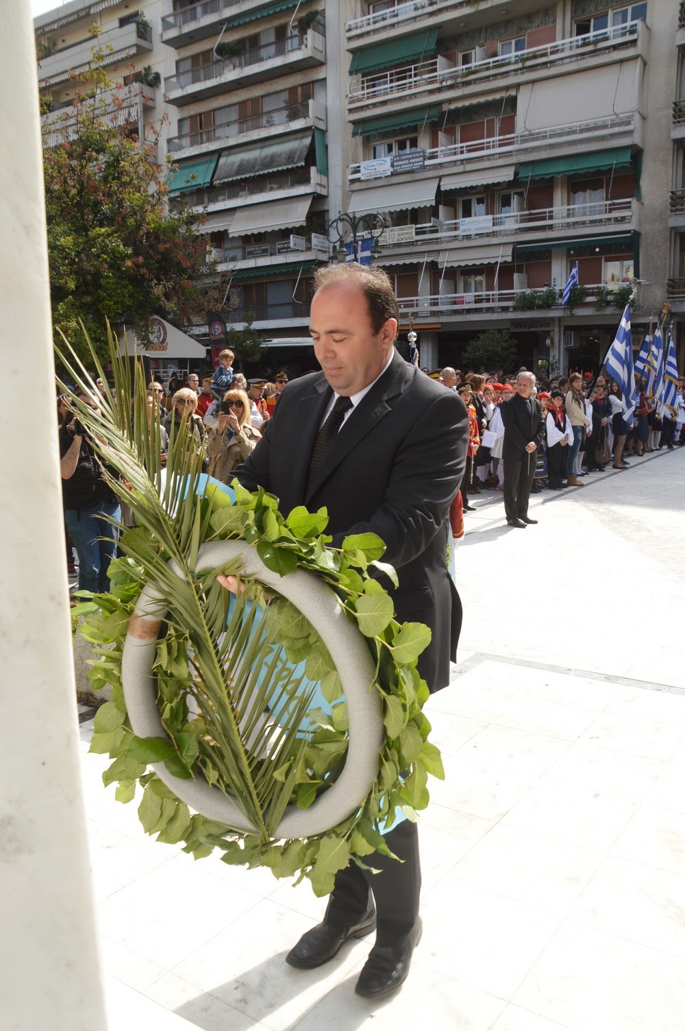 Πάτρα: Κατάθεση στεφάνων στην πλατεία Εθνικής Αντίστασης - Δείτε φωτο - Φωτογραφία 3