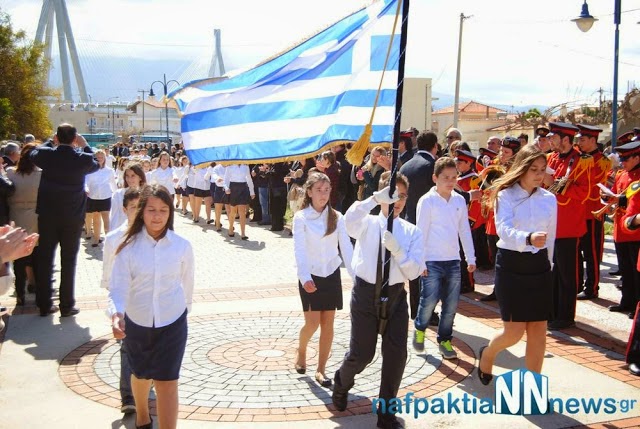 Με μεγαλοπρέπεια εορτάστηκε η 25η Μαρτίου στο Αντίρριο! Δείτε βίντεο και φωτογραφίες - Φωτογραφία 9