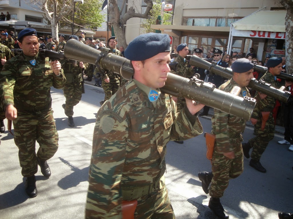 Βίντεο και Φωτό από την στρατιωτική παρέλαση στην Κω - Φωτογραφία 4