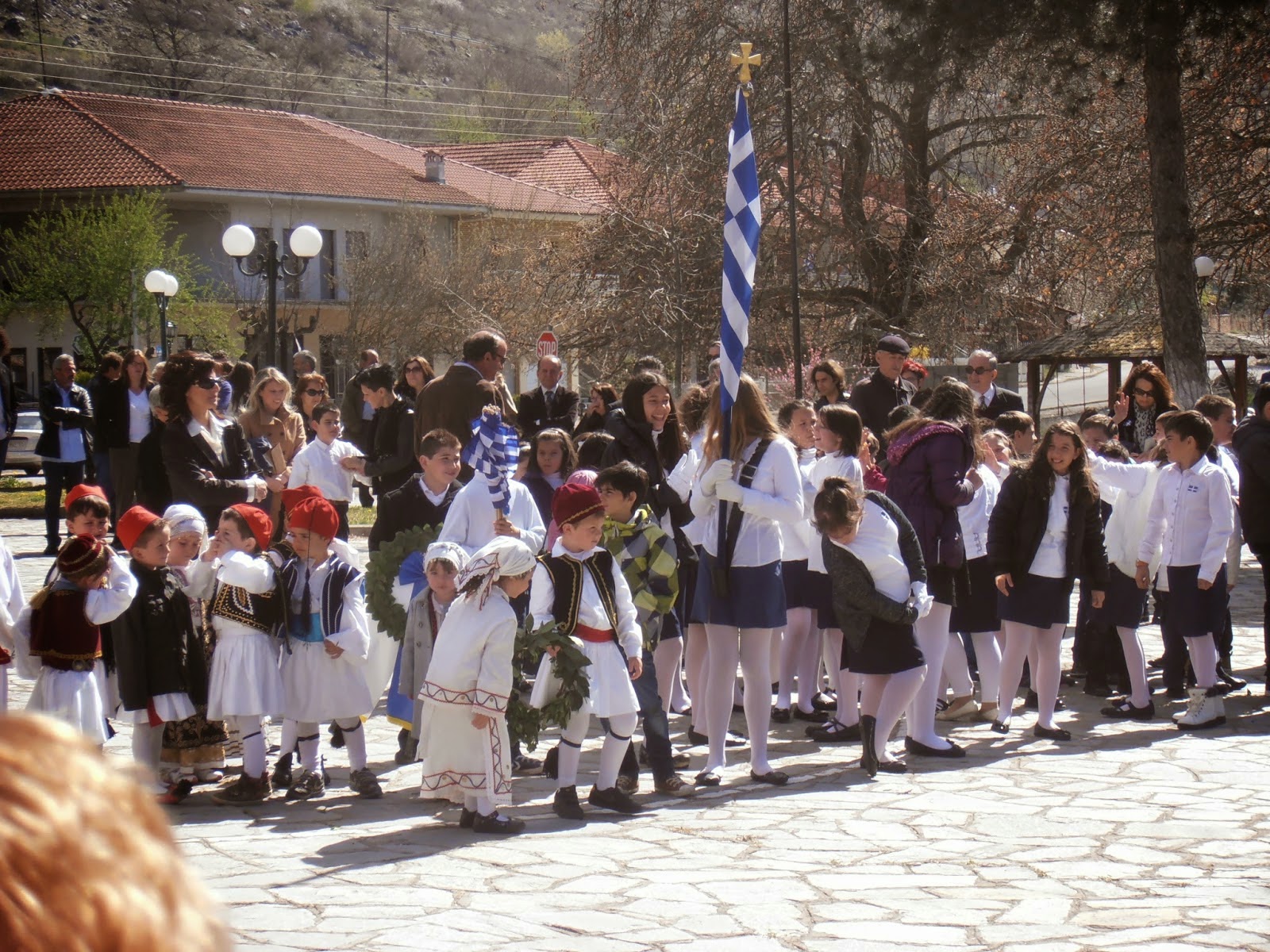 Eορτασμός της 25ης Μαρτίου στο Κωσταράζι Καστοριάς - Φωτογραφία 5