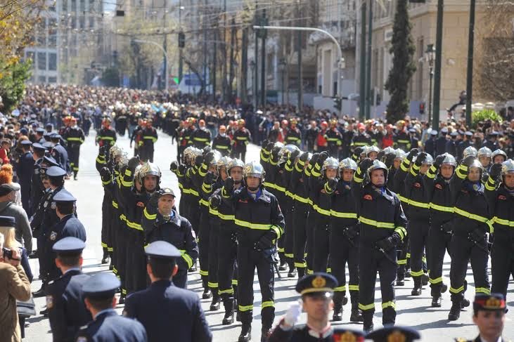 Φωτογραφίες από τη στρατιωτική παρέλαση για την Εθνική Επέτειο της 25ης Μαρτίου - Φωτογραφία 12