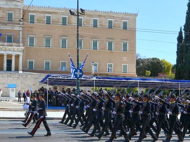 Φωτογραφίες από τη στρατιωτική παρέλαση για την Εθνική Επέτειο της 25ης Μαρτίου - Φωτογραφία 18