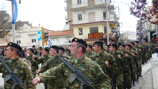 ΦΟΤΟΡΕΠΟΡΤΑΖ: ΣΤΡΑΤΙΩΤΙΚΗ ΠΑΡΕΛΑΣΗ ΣΤΗΝ ΞΑΝΘΗ - Φωτογραφία 12