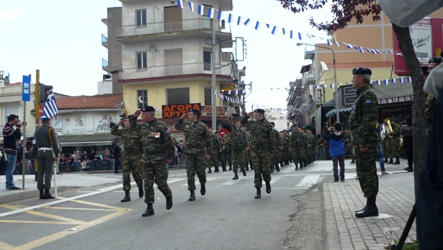 ΦΟΤΟΡΕΠΟΡΤΑΖ: ΣΤΡΑΤΙΩΤΙΚΗ ΠΑΡΕΛΑΣΗ ΣΤΗΝ ΞΑΝΘΗ - Φωτογραφία 7