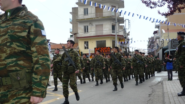 ΦΟΤΟΡΕΠΟΡΤΑΖ: ΣΤΡΑΤΙΩΤΙΚΗ ΠΑΡΕΛΑΣΗ ΣΤΗΝ ΞΑΝΘΗ - Φωτογραφία 8