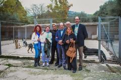 Πάτρα: Ο υποψήφιος Δήμαρχος Νίκος Οικονομόπουλος στη Μέριμνα ζώων