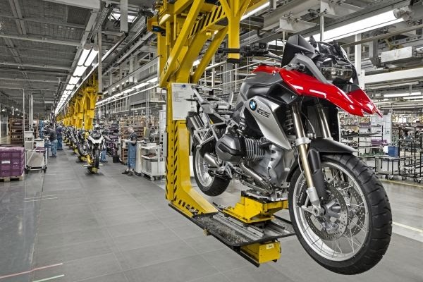 Παραγωγή της 500.000ής μοτοσικλέτας BMW GS με κινητήρα boxer στο εργοστάσιο της BMW στο Βερολίνο - Φωτογραφία 6