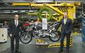 Παραγωγή της 500.000ής μοτοσικλέτας BMW GS με κινητήρα boxer στο εργοστάσιο της BMW στο Βερολίνο - Φωτογραφία 1