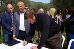 Υπoγραφή σύμβασης για τη μελέτη του αποχευτικού/βιολογικού Καραβομύλου-Αχινού-Ραχών [video]