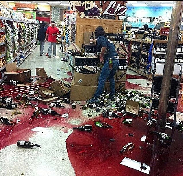 Καλιφόρνια: Αυτοκίνητο αναποδογύρισε εν κινήσει την ώρα του σεισμού - Φωτογραφία 7