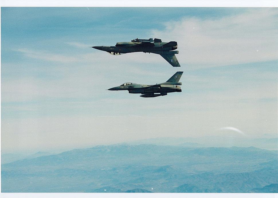 Οι Τούρκοι έστειλαν τα μαχητικά τους να αναχαιτίσουν τα Ελληνικά F-16 την 25η Μαρτίου …Αλλά δεν τα βρήκαν ! - Φωτογραφία 1
