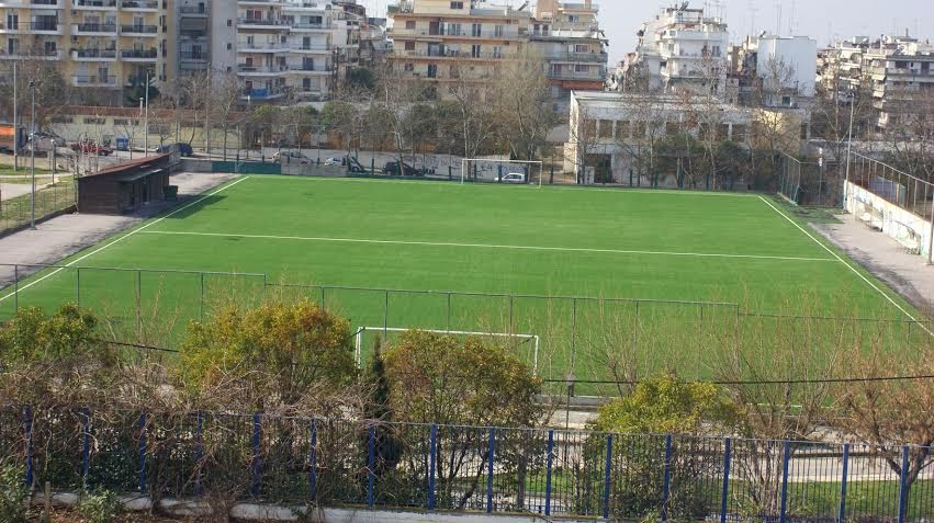 Παρελθόν το επικίνδυνο γήπεδο 9Χ9 στη Νεάπολη - Φωτογραφία 2