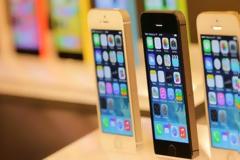 Πώς θα είναι το iPhone 6 - Οι φωτογραφίες με τις... διπλές, αλλά και τις κυρτές οθόνες