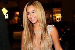 ΘΑ ΠΑΘΕΤΕ ΠΛΑΚΑ! Έτσι είναι η Beyonce αν δεν πάει… κομμωτήριο! (PHOTOS)