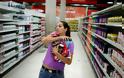 Βενεζουέλα: Με δελτίο τροφίμων στα... σούπερ μάρκετ