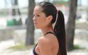 Η Michelle Lewin γυμνάζεται με γκρί κολάν στο Miami - Φωτογραφία 5