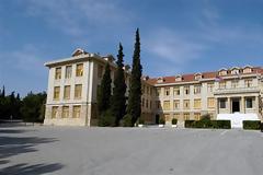 Σίβυλλα alert! Οι κολλεγιόπαιδες Λαζαρίδης, Καψής, Παπανδρέου, Κύρτσος ξένοι στην ίδια πόλη