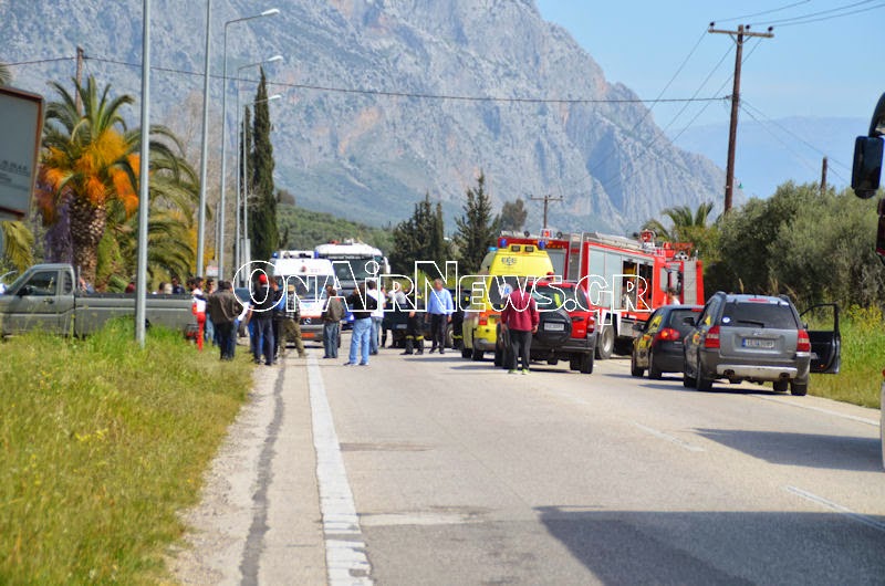 Μετωπική ταξί με αγροτικό, στην Εθνική οδό Αντιρρίου-Ιωαννίνων, στο ύψος του Μεσολογγίου - 6 τραυματίες - Φωτογραφία 8