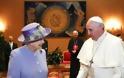 Δώρο για τον πρίγκιπα Γεώργιο έδωσε ο Πάπας στην βασίλισσα Ελισάβετ