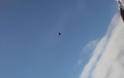 Βίντεο: Μετεωρίτης περνά ξυστά κατά τη διάρκεια ελεύθερης πτώσης skydiver - Φωτογραφία 3