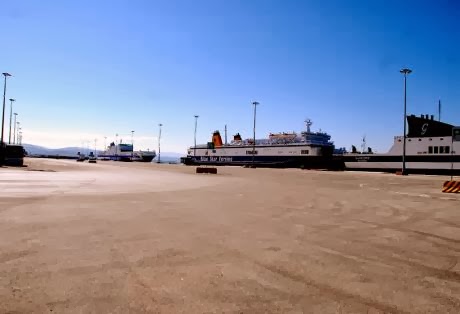 Πάτρα: 23 παραβάσεις στο λιμάνι κατά τη διάρκεια ελέγχων υπό την εποπτεία Χρυσοχοϊδη - Φωτογραφία 1
