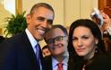 Η... selfie της Όλγας Κεφαλογιάννη με τον Μπαράκ Ομπάμα