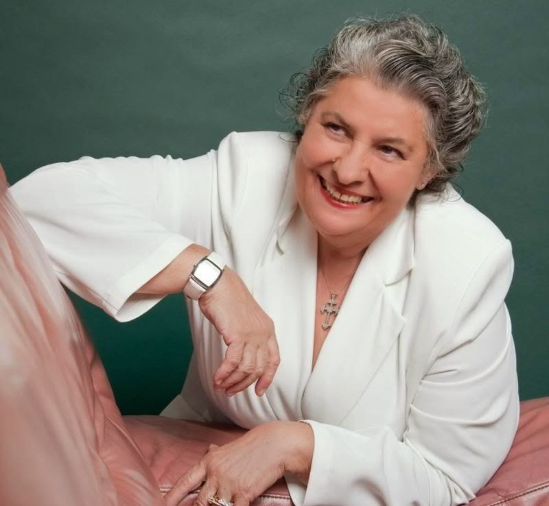 Πασίγνωστη Ελληνίδα τραγουδίστρια αποκαλύπτει: «Το παιδί δεν είναι του άντρα μου» - Φωτογραφία 2