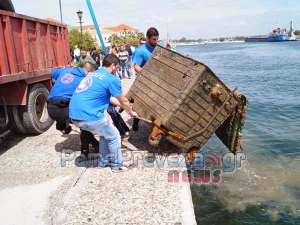 Η Λέσχη Ελλήνων Καταδρομέων Πρέβεζας καθάρισε το Λιμάνι της Πρέβεζας [Photos - Videos] - Φωτογραφία 10