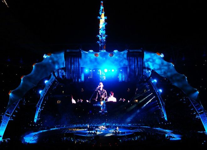 Από τον Νταλάρα στην L. Gaga: Οι συναυλίες που βούλιαξαν το ΟΑΚΑ - Φωτογραφία 11
